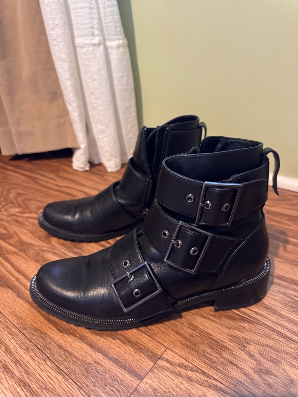 Blondo Black Triple-Buckle Leather Bootie - Picture 2 of 6
